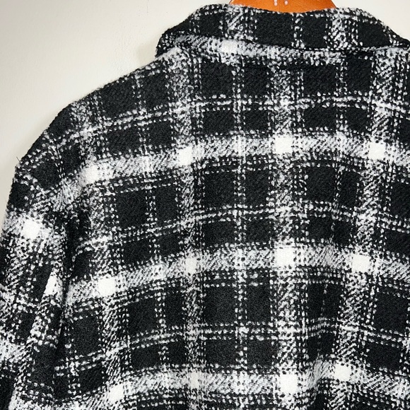 Leo & Nicole NEW Button Down Oversized Fleece Plaid Jacket XLP - Picture 5 of 5